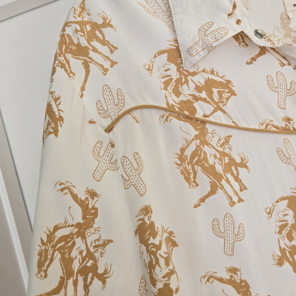 Cotton & Rye Cowboy Horse Western Print Button Down Shirt - Cream and Gold- XL - Picture 8 of 12